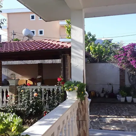 Yellow House * Vlore